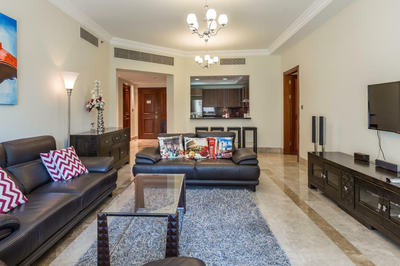 Beachfront Two Bedrooms On Palm Jumeirah By Deluxe Holiday Homes Dubai Exterior foto